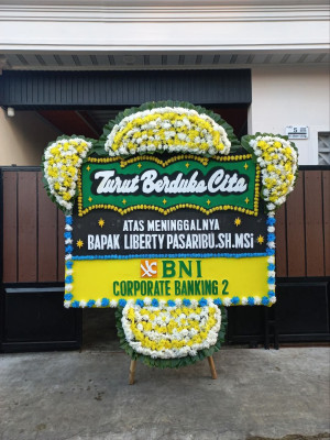 Papan Bunga Duka di Kelapa Dua