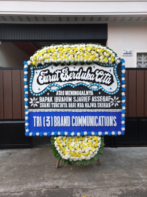 Papan Bunga Duka di Kelapa Dua